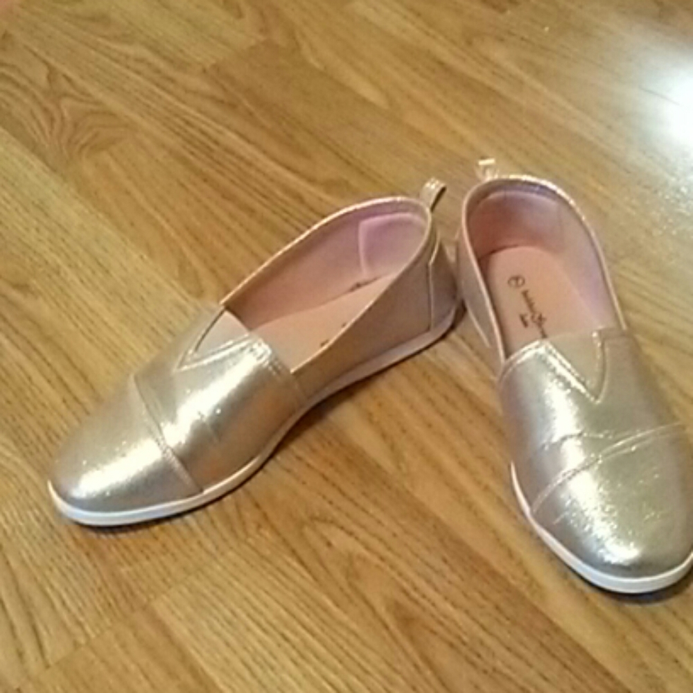 Metalic flat shoes